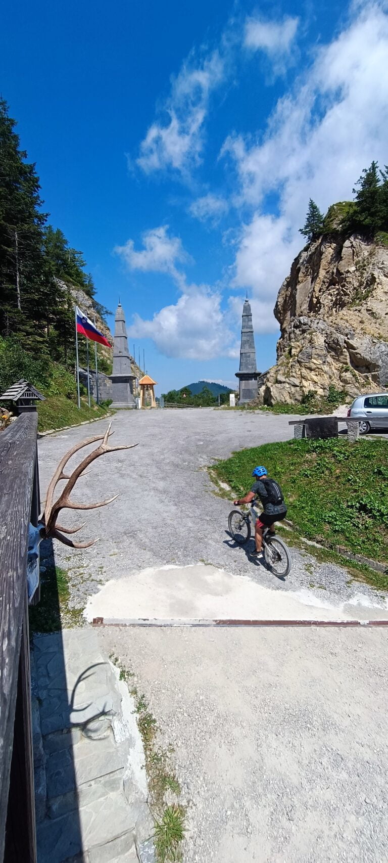Kolesarjenje v Sloveniji: Začni sezono tam, kjer trenirajo šampioni – v Ljubljani